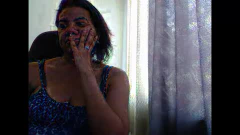 ariannaloovel online show from January 17, 4:00 pm