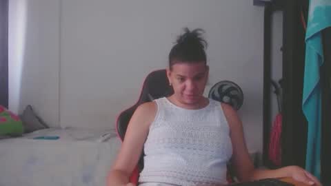 ariannaloovel online show from March 15, 3:07 pm