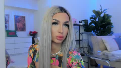 Arianna online show from March 19, 6:39 am