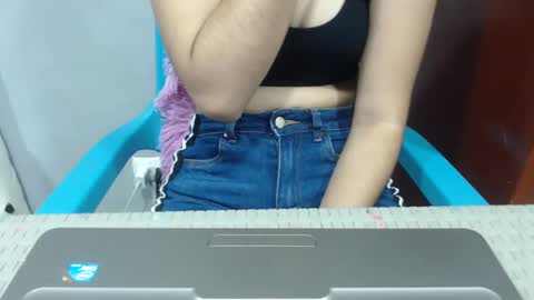 Snapshot of ariannysex_ chatting on January 20, 4:55 pm ariannysex_ online show from January 20, 4:55 pm