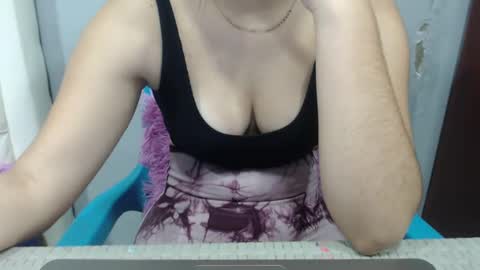 Snapshot of ariannysex_ chatting on January 20, 11:54 pm ariannysex_ online show from January 20, 11:54 pm