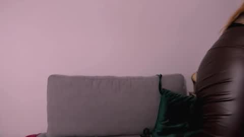 Aria online show from April 8, 6:46 am