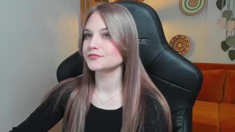 Snapshot of ariawell chatting on September 23, 5:27 pm Aria online show from September 23, 5:27 pm