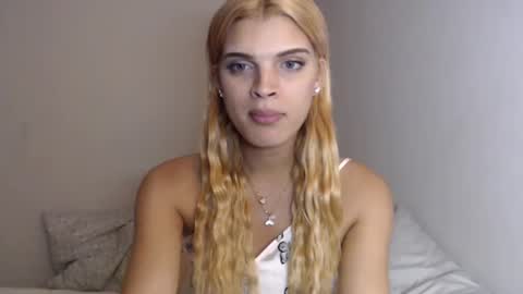 La Bratz Doll online show from September 26, 5:17 pm