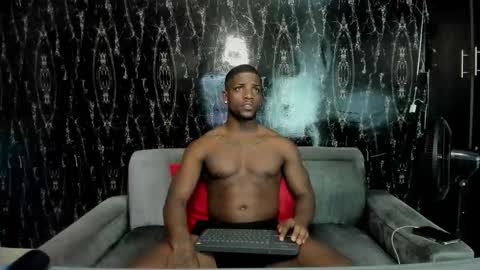 Snapshot of arielbronwxxx chatting on October 19, 4:24 am chris online show from October 19, 4:24 am
