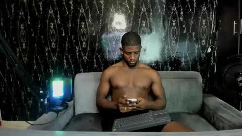 Snapshot of arielbronwxxx chatting on October 19, 5:57 pm chris online show from October 19, 5:57 pm