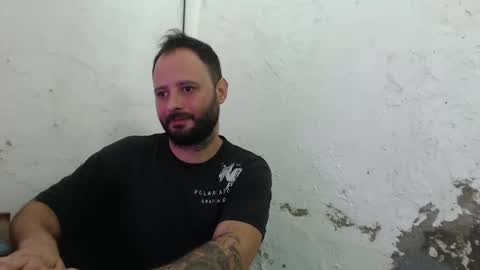 Snapshot of arield85 chatting on January 24, 1:03 pm Ariel online show from January 24, 1:03 pm