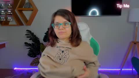 Snapshot of ariell_mini chatting on April 27, 5:38 am Ariell Mini online show from April 27, 5:38 am