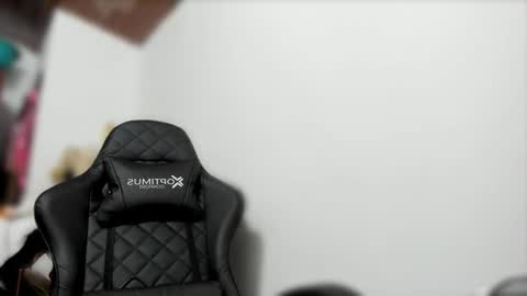 Stephany  online show from March 14, 2:50 am