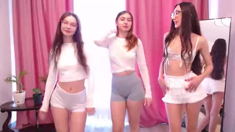 Ariella online show from February 10, 7:12 am