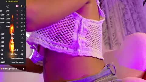 Ari online show from June 2, 9:22 am