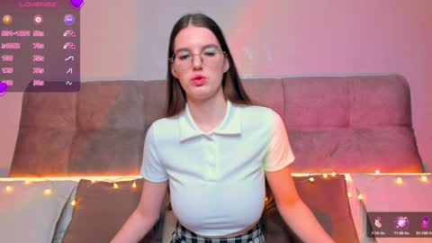 Ariella online show from December 22, 3:44 am