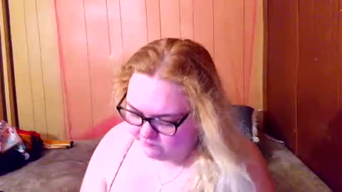 ariellejade06 online show from June 10, 9:19 am