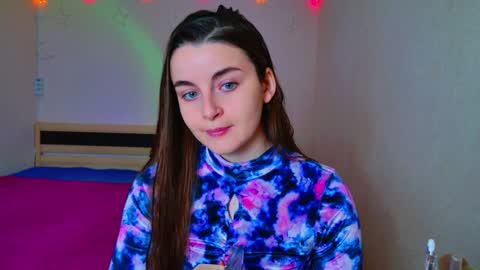 Snapshot of arielstonks_lovee chatting on December 4, 3:48 am arielstonks_lovee online show from December 4, 3:48 am