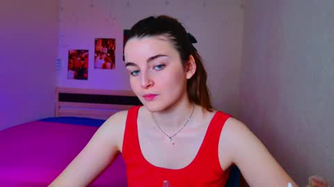 Snapshot of arielstonks_lovee chatting on December 10, 3:09 am arielstonks_lovee online show from December 10, 3:09 am