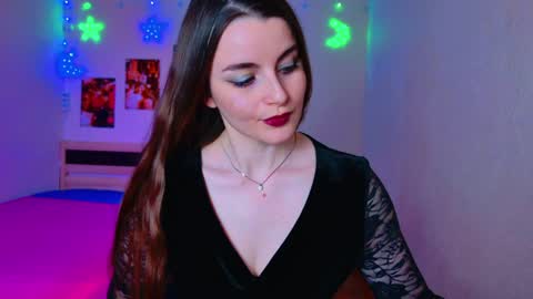 Snapshot of arielstonks_lovee chatting on December 10, 6:11 am arielstonks_lovee online show from December 10, 6:11 am