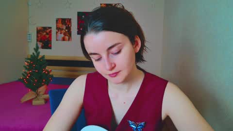 Snapshot of arielstonks_lovee chatting on December 19, 2:01 am arielstonks_lovee online show from December 19, 2:01 am