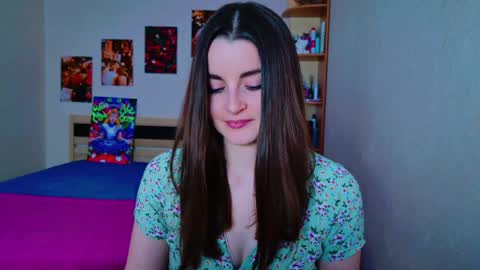 Snapshot of arielstonks_lovee chatting on January 22, 6:42 am arielstonks_lovee online show from January 22, 6:42 am
