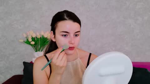 Snapshot of arielstonks_lovee chatting on September 19, 2:57 am arielstonks_lovee online show from September 19, 2:57 am