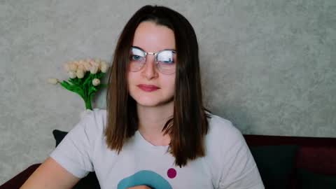 Snapshot of arielstonks_lovee chatting on September 19, 3:02 pm arielstonks_lovee online show from September 19, 3:02 pm