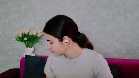 Snapshot of arielstonks_lovee chatting on September 24, 3:54 am arielstonks_lovee online show from September 24, 3:54 am