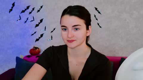 Snapshot of arielstonks_lovee chatting on October 13, 3:28 am arielstonks_lovee online show from October 13, 3:28 am
