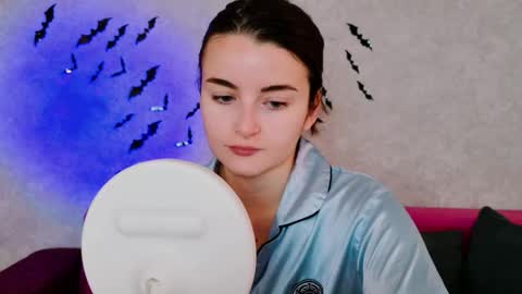 Snapshot of arielstonks_lovee chatting on October 16, 3:40 am arielstonks_lovee online show from October 16, 3:40 am