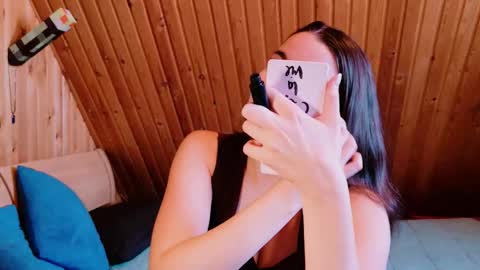 arielstonks_lovee online show from March 1, 3:30 am