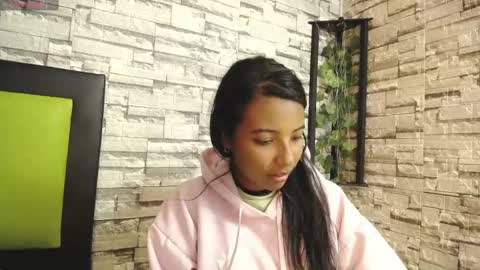 Snapshot of arietta_ chatting on March 1, 3:38 pm ARIETTA online show from March 1, 3:38 pm