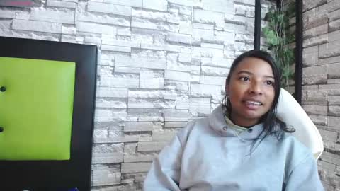 Snapshot of arietta_ chatting on March 3, 12:37 pm ARIETTA online show from March 3, 12:37 pm