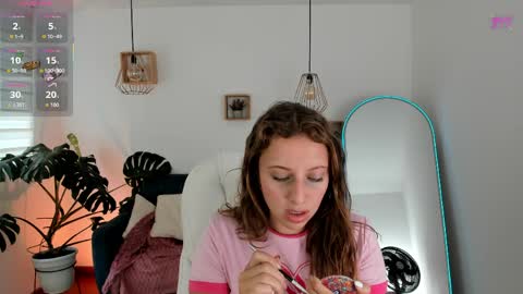 Snapshot of arii_1010_ chatting on April 5, 2:14 pm Ari online show from April 5, 2:14 pm