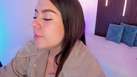  Arianna  online show from December 16, 1:27 pm