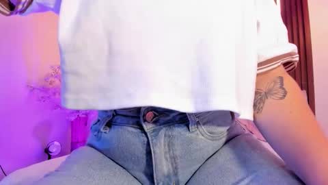  Arianna  online show from March 4, 2:12 pm