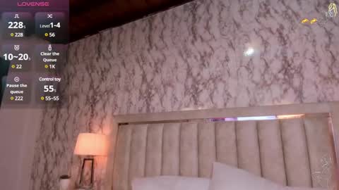 Ari Vega online show from December 5, 7:05 am