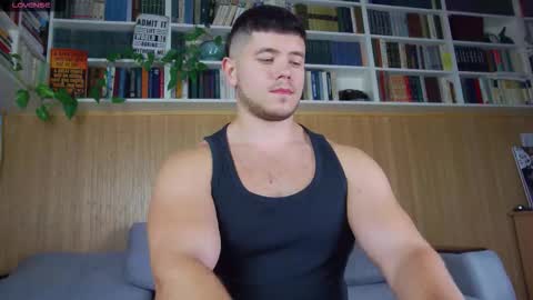 Snapshot of arilass chatting on September 11, 11:32 am A n g e l f r o m H e l l online show from September 11, 11:32 am