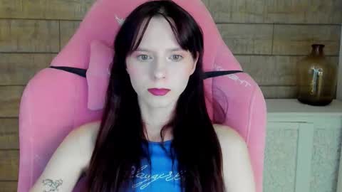 Snapshot of arinakubrick chatting on November 19, 1:22 pm Arinakubrick online show from November 19, 1:22 pm