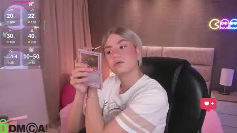 Ari  online show from February 5, 4:06 am