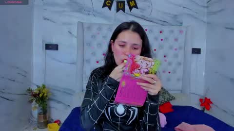 arisha_lee2 online show from May 21, 10:50 pm