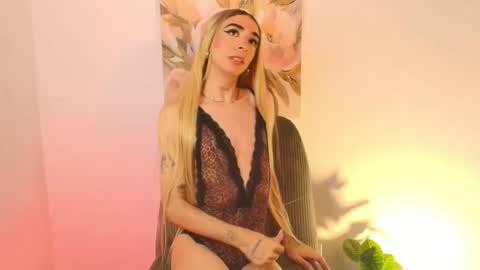   Nice to meet you  thumb up me please its important I  LOOK MY BIO DOWN online show from May 12, 4:20 am