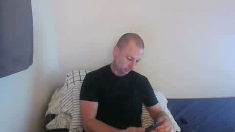 luv2benawty online show from February 22, 2:02 am