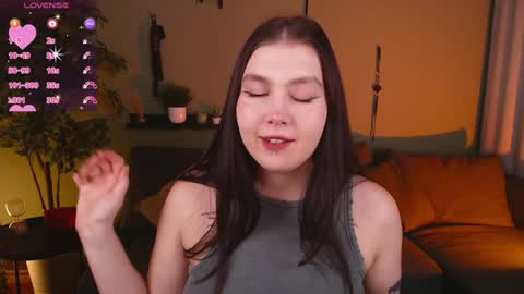 Astrid online show from December 8, 12:30 pm