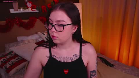 Astrid online show from December 28, 12:24 pm