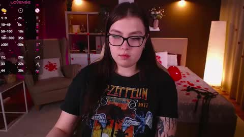 Astrid online show from February 12, 6:30 pm