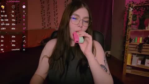 Astrid online show from November 10, 1:59 am