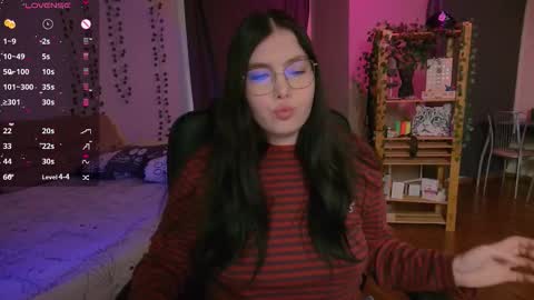 Snapshot of arizonaa_muse chatting on January 6, 8:40 am Astrid online show from January 6, 8:40 am