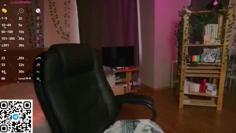 Snapshot of arizonaa_muse chatting on February 28, 4:13 am Astrid online show from February 28, 4:13 am