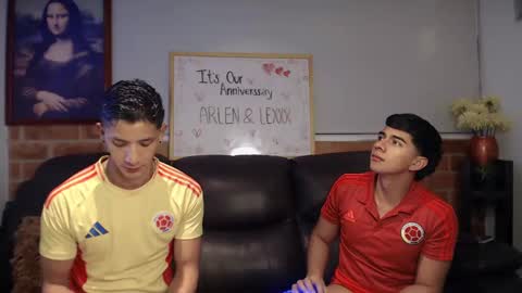 Snapshot of arlen_lexxx chatting on October 19, 3:40 am arlen_lexxx online show from October 19, 3:40 am