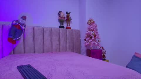 Snapshot of arleth_1 chatting on December 17, 3:01 am Arleth online show from December 17, 3:01 am