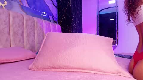 Snapshot of arleth_1 chatting on March 6, 3:25 am Arleth online show from March 6, 3:25 am