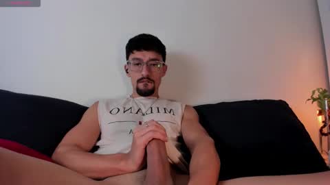 Arley Moren online show from March 19, 2:32 pm